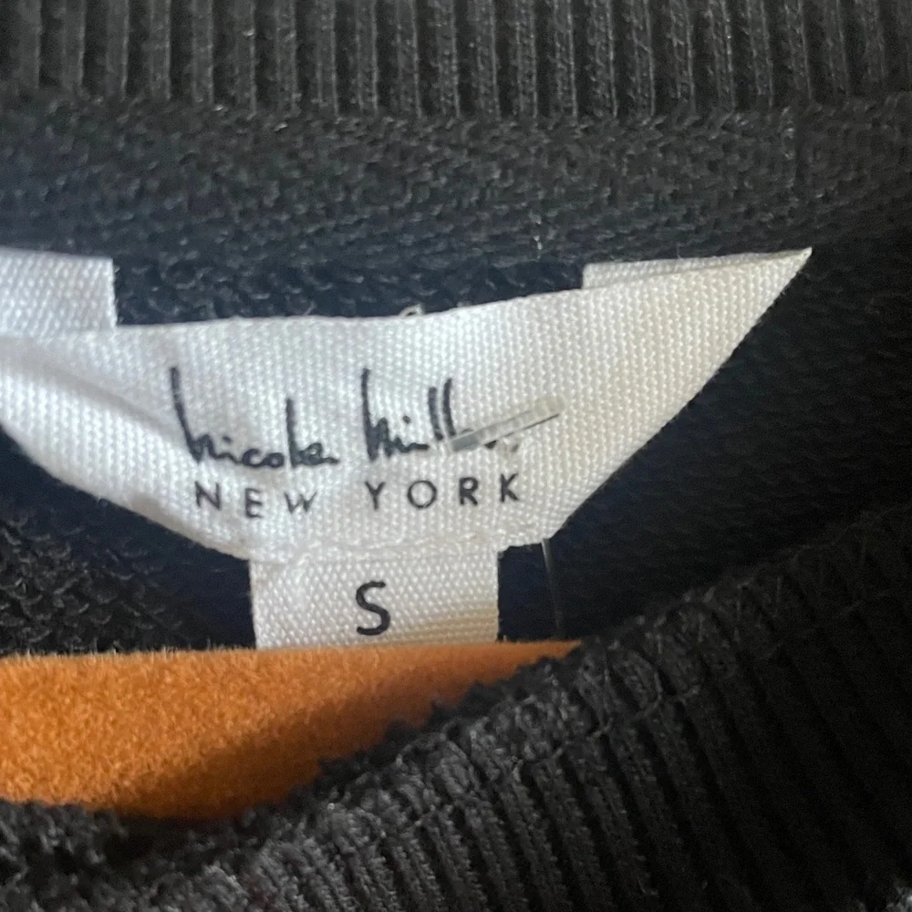 NWT Nicole Miller Black Sweatshirt Size S - Picture 3 of 4